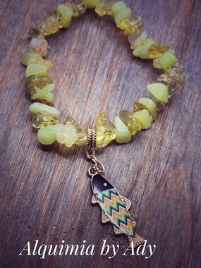 Citrine + yellow jade + gold long fish  beaded bracelet